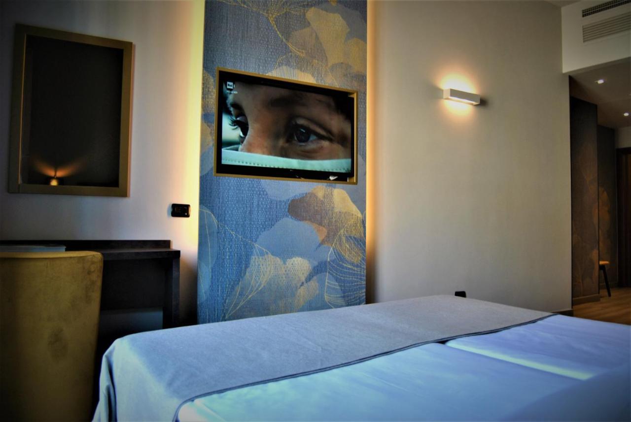 Mokinba Hotels King Milão Exterior foto